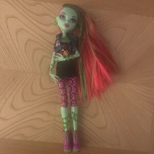 Monster High G1 Venus Mcflytrap.